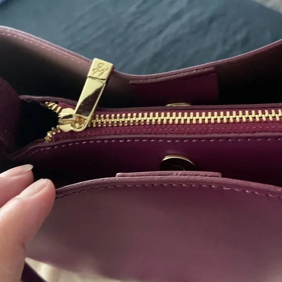 EVB Burgundy Leather Handbag Authentic - Picture 6 of 8